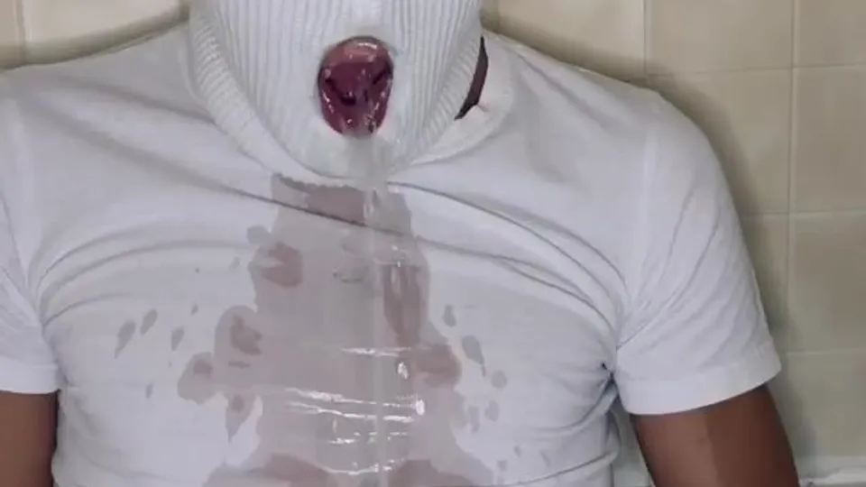 Masked Boy piss on his Shirt - ThisVid.com