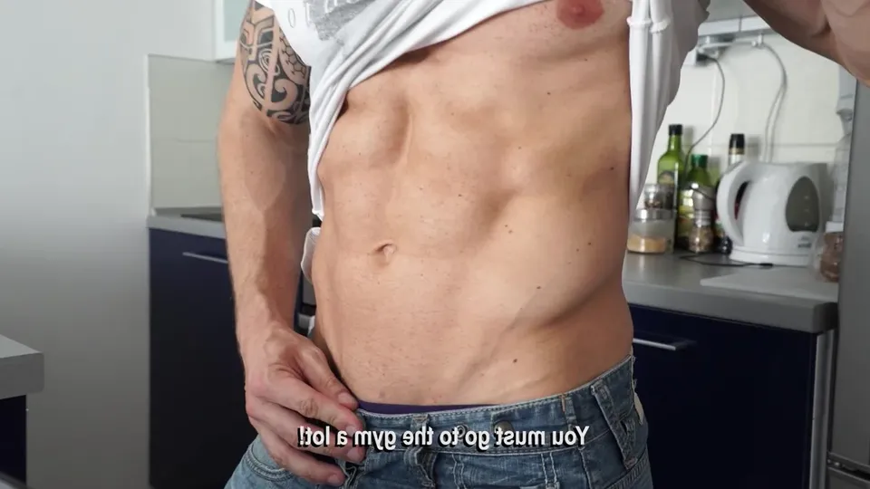 Maskurbate: Big Muscle David's Apartment Showoff | GayPorn.com