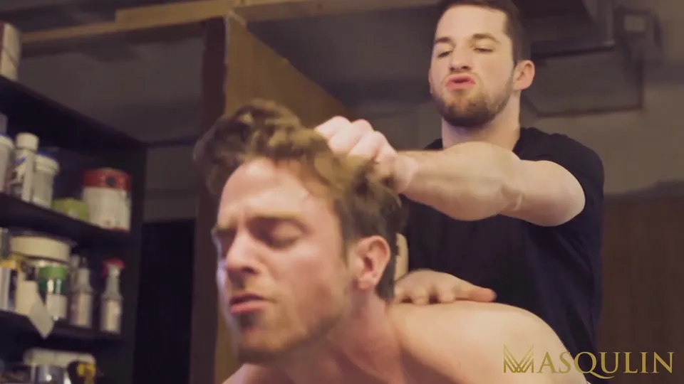 MASQULIN LINUS GRAY ASS LICKED BEFORE RAW SEX THYLE KNOXX