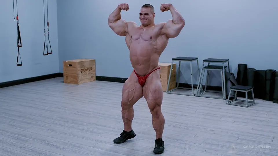 Massive Bodybuilder - video 2 - ThisVid.com