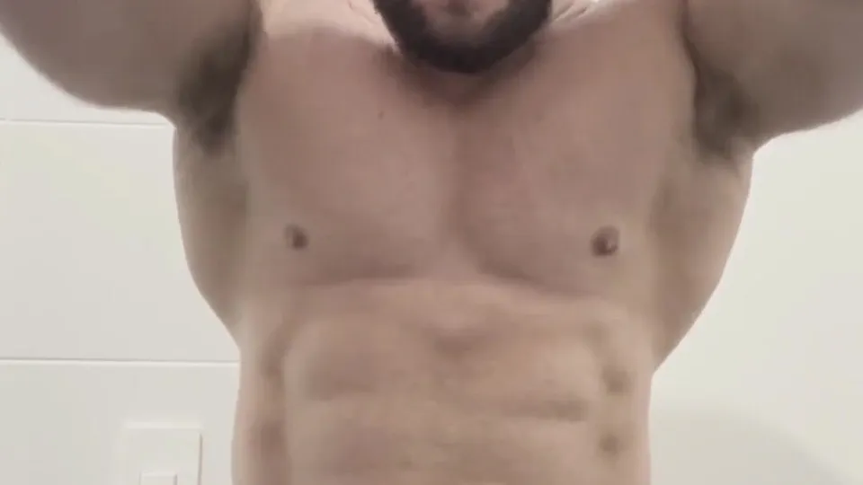 Massive Handsome Offseason Musclebeast naked flexing - ThisVid.com