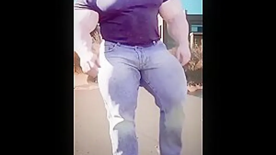 Massive Muscles in tight T-Shirt (2010)