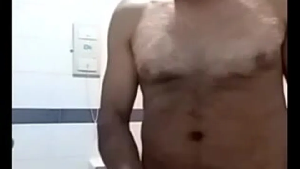 Mature man jerking - ThisVid.com