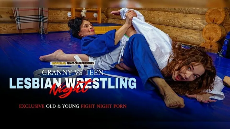Mature.nl - Purr SimonaMini Schwarz - Granny VS Te***! Old and young lesbian wrestling sex! 