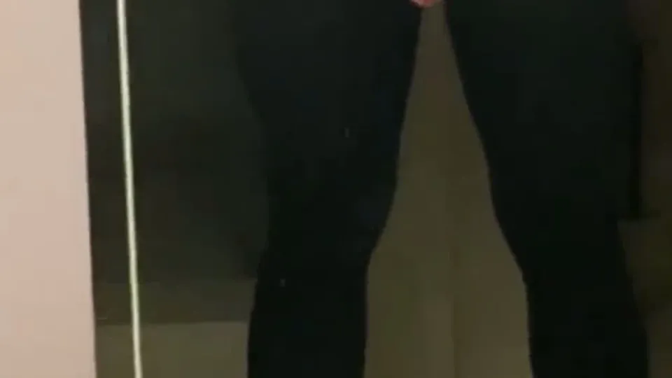 맥스 바르즈의 친밀한 자위 세션