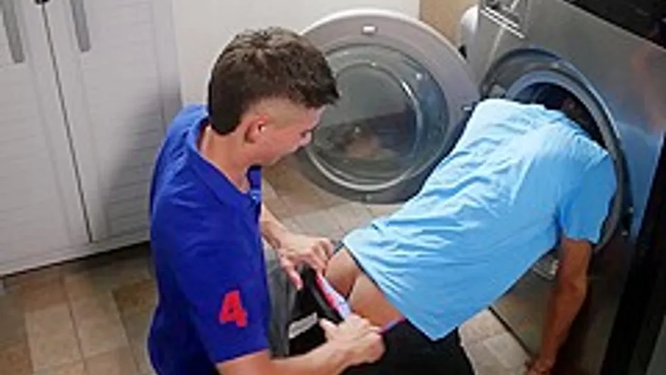 Max Hard Barebacks Twink Ass