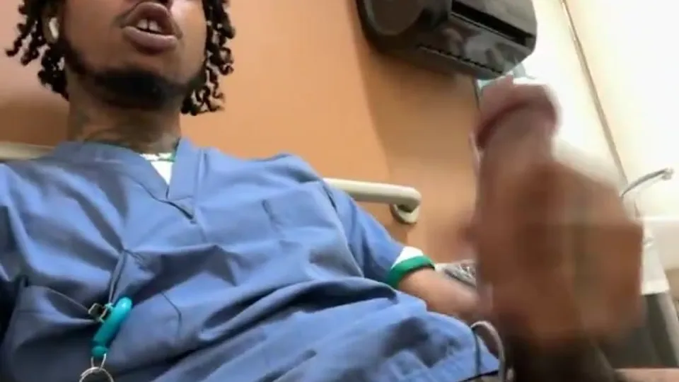 Medical worker nut - ThisVid.com