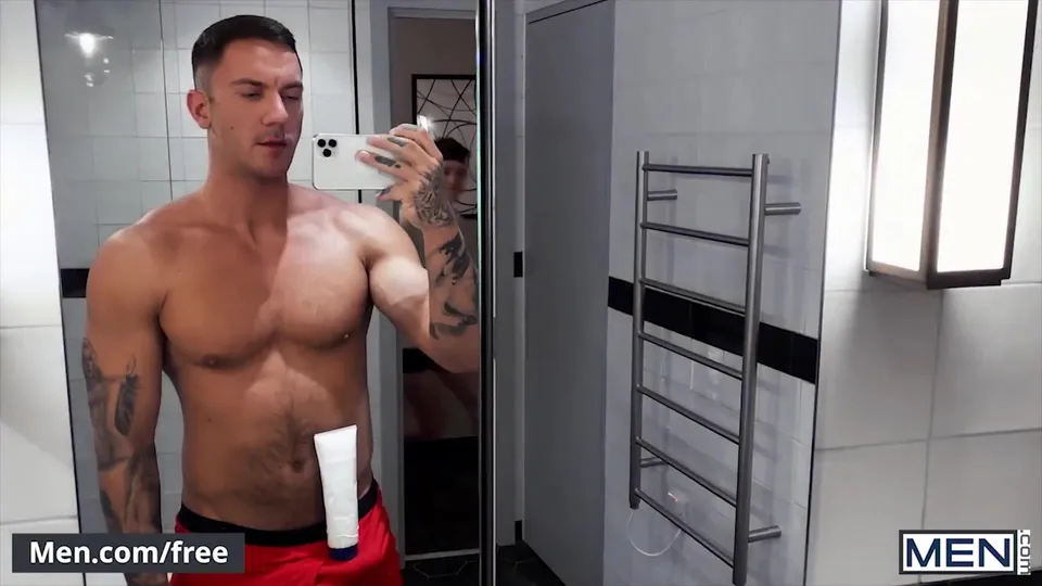Men – Dominant Top Zilv Puts The Cute Rourke Up Against The Wall