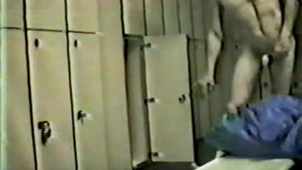 Men's Lockerroom - ThisVid.com