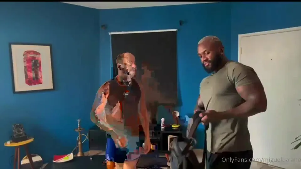 MiguelBaiano: Ebony Gay Dom's Rimjob & Anal