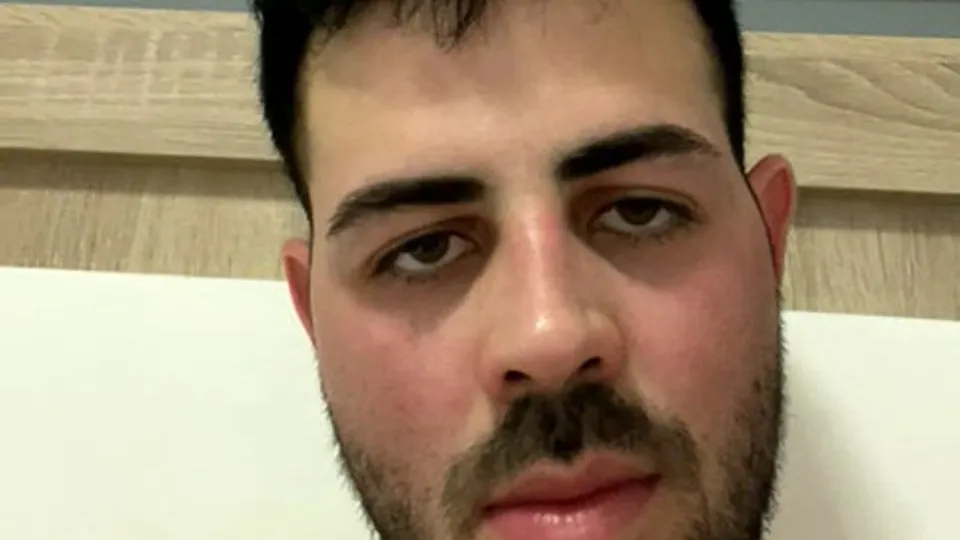Mike, 27yo from Spain - ThisVid.com