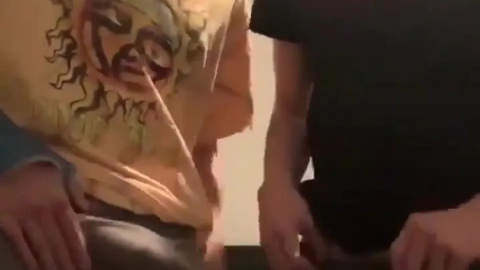 Mine is bigger than yours - ThisVid.com