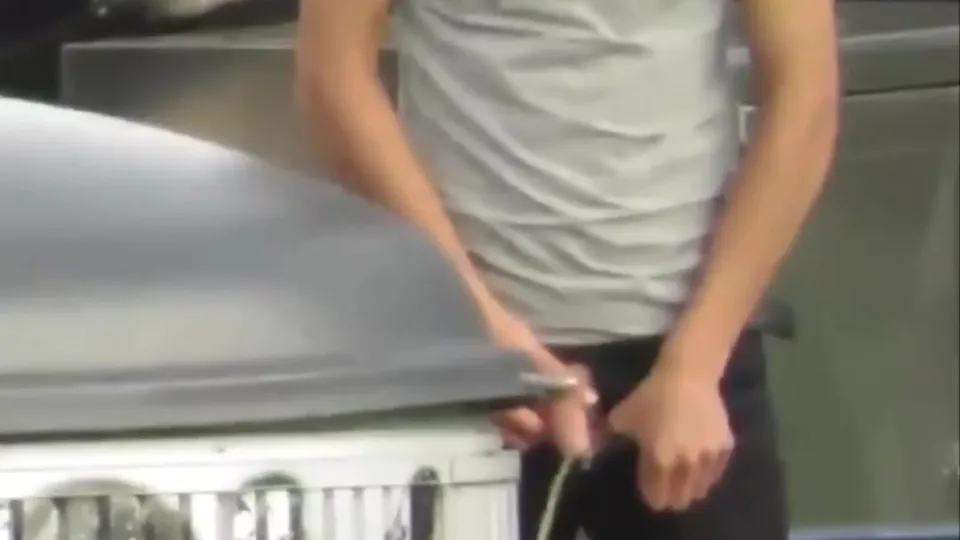 Mom can we stop? I gotta pee - ThisVid.com