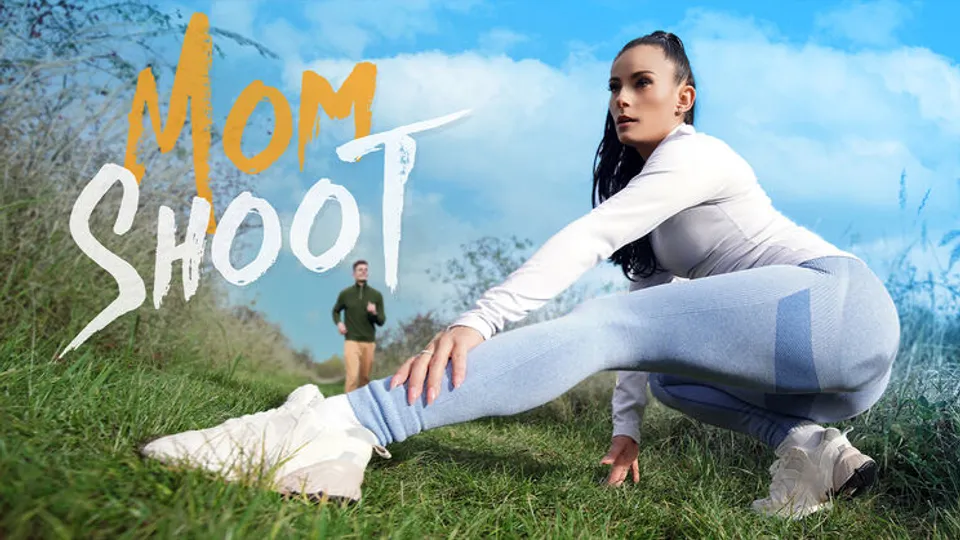 Mom Shoot - Lexi DonaMatthew Meier - Pulling More Than Hamstrings 