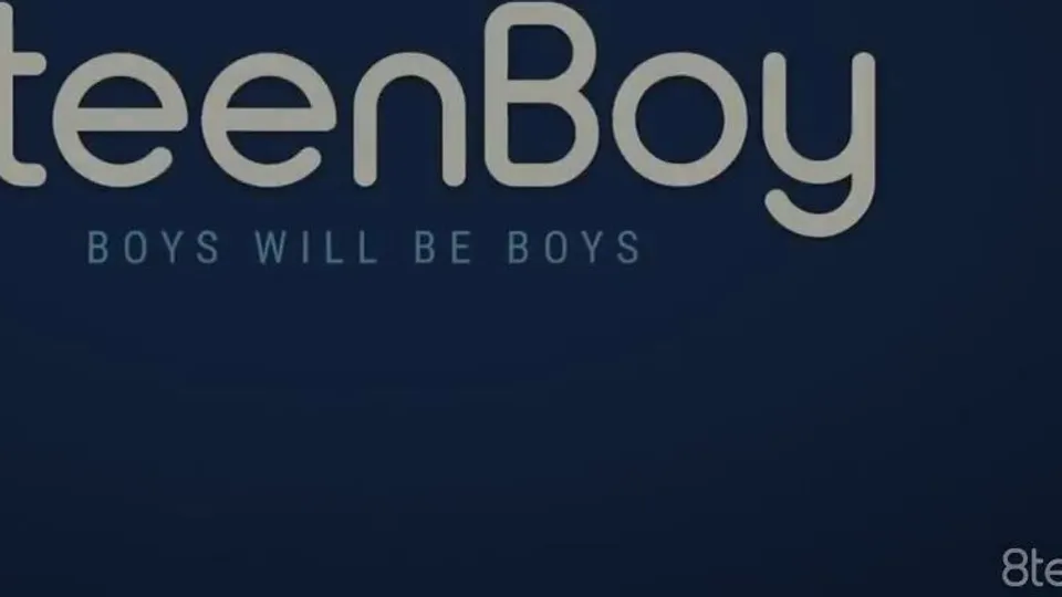 Genç Erkekler Arka Arkaya Lezbiyen