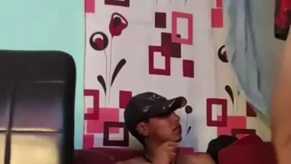 Money. convinced a straight guy. this was his first gay - ThisVid.com