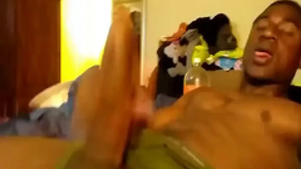 Monster cock jamaican trade busts a quick nut - ThisVid.com