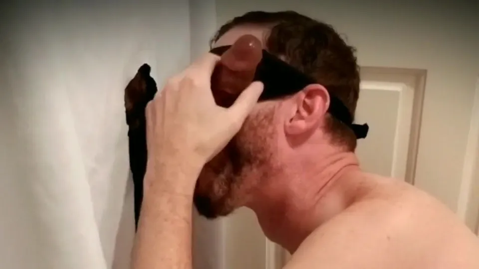 MONSTER HUNG BBC BI JOCK STOPS BY FOR ORAL SERVICE