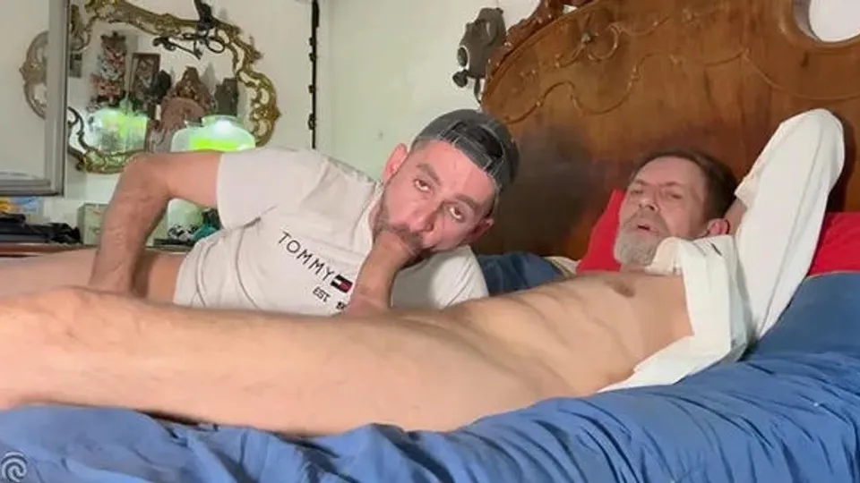 Monster Dick Hunt & XiscoXX - Big Cock Fuck