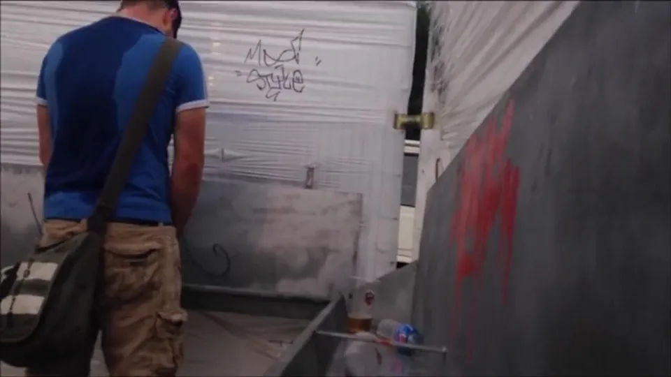 More great urinal cocks - ThisVid.com
