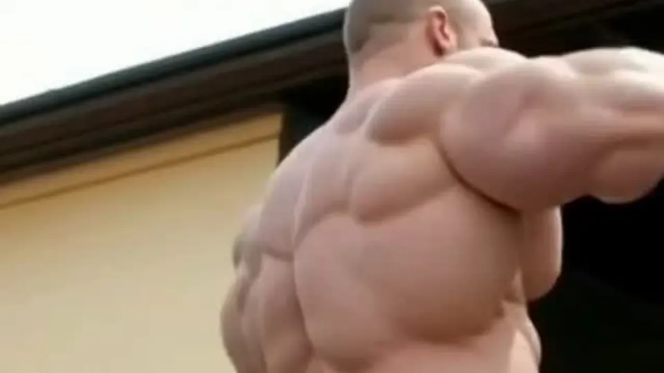 Muscle Man Jerks Off