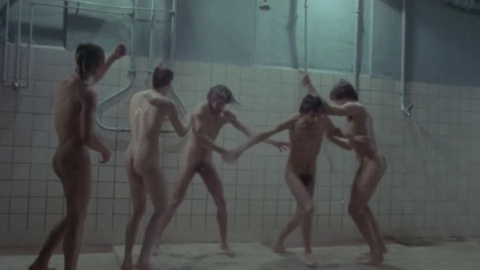 Movie scene - team frolicking in the shower - ThisVid.com