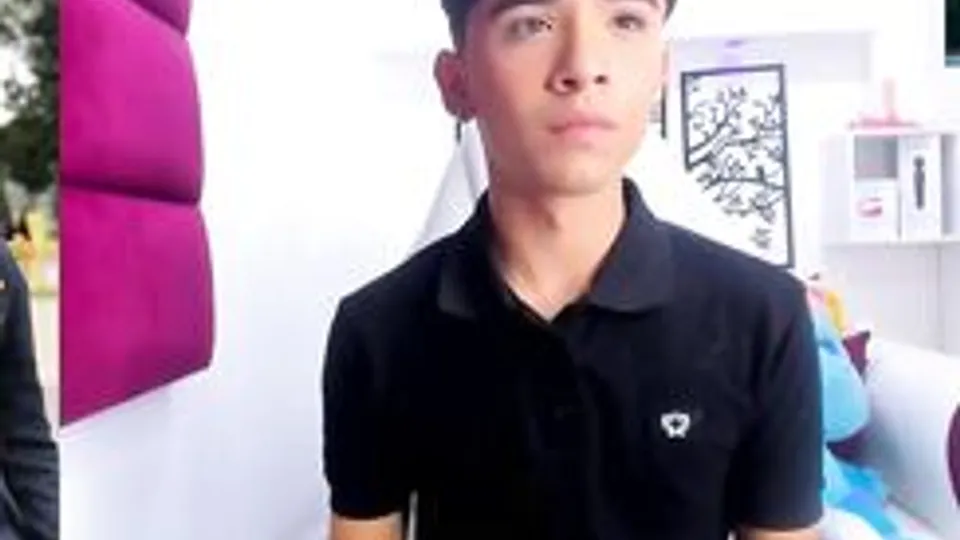Nico Cruz Cums on Cam