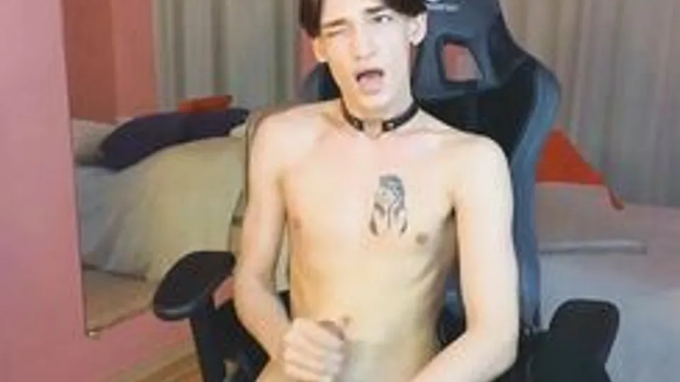 MUF - Nick Win Cums 01