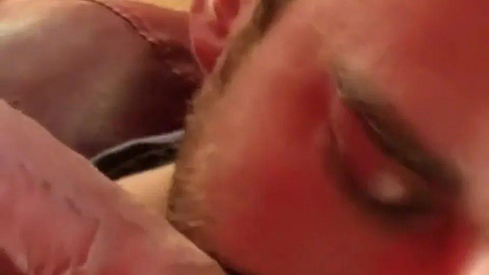 Munching on that foreskin - ThisVid.com