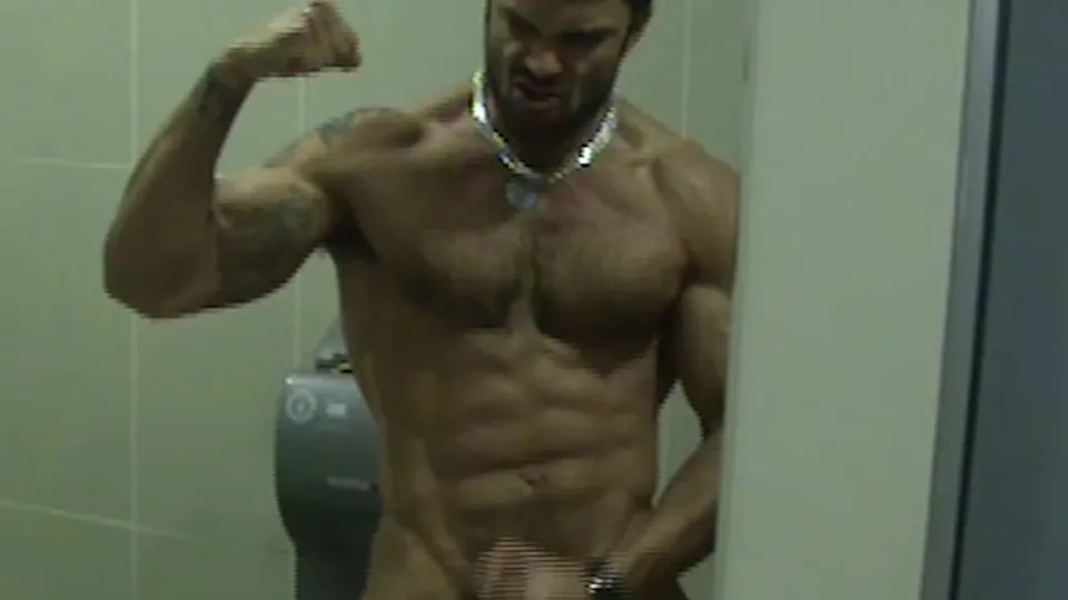 MUSCLE ALPHA BEAST FLEXING SUPER HARD, JERK OFF, GRUNTS WHILE CUMMING - ThisVid.com