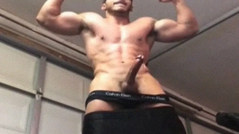 Muscle Alpha Cum hands free flexing (INTENSE) 3 - ThisVid.com