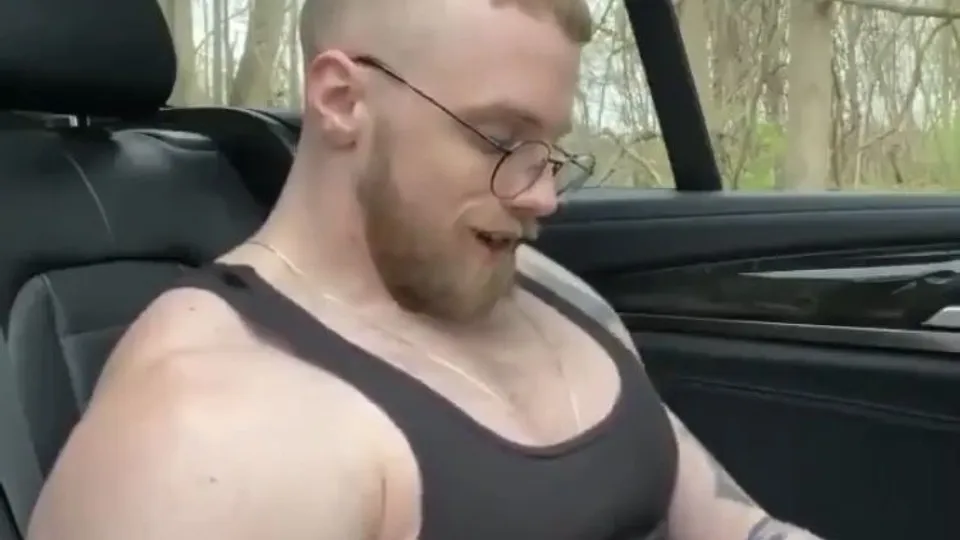 Muscle and cock growing inside car - ThisVid.com
