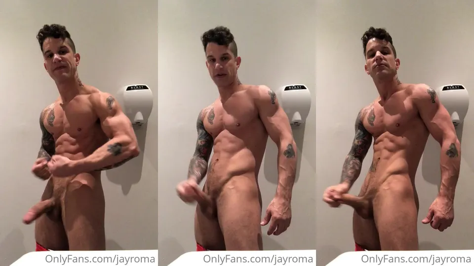 Muscle Boy Rome - gay porn video (311)