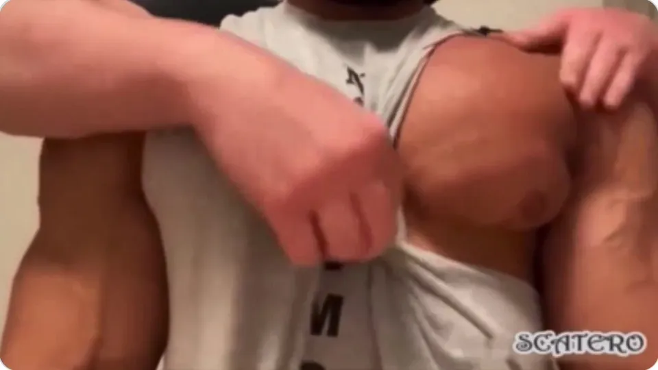 Muscle chest worship - ThisVid.com