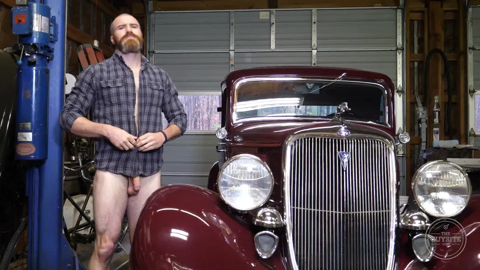 Muscle Dad Ivan - ThisVid.com
