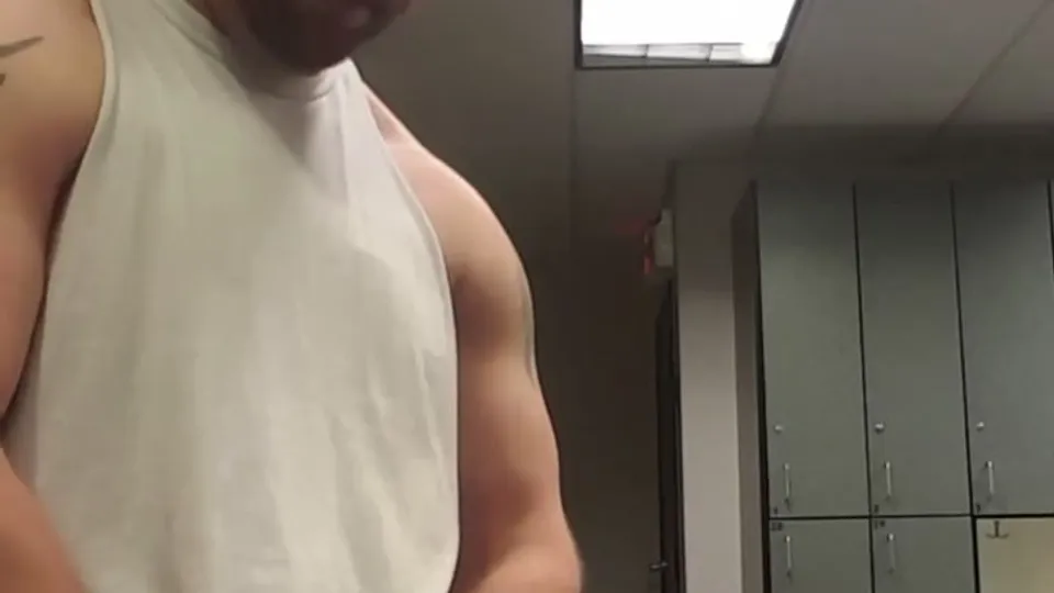 Muscle Daddy Cums in Gym