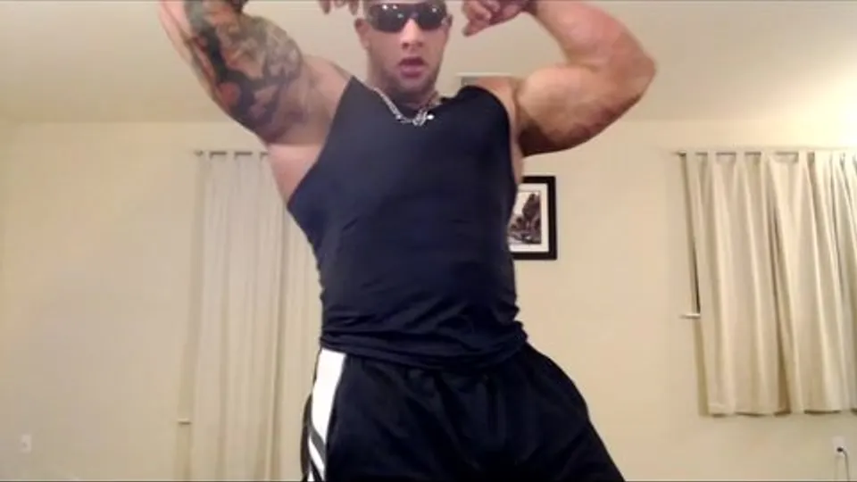 Ronnieflexxx: Muscle Worship