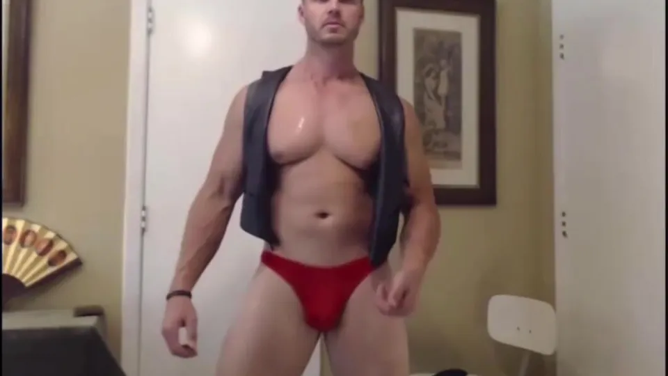 Muscle gyno pecs - ThisVid.com