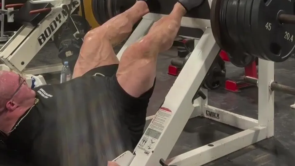 Muscle Heaven - video 15 - ThisVid.com