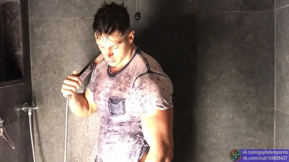 Muscle himbo Alessandro Cavagnola 11 смотреть онлайн или скачать