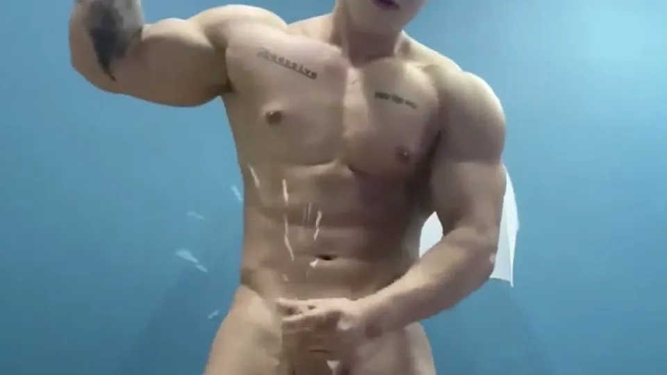 MUSCLE HUNK HANDSFREE CUM EXPLOSION (GREEFIT_) - ThisVid.com
