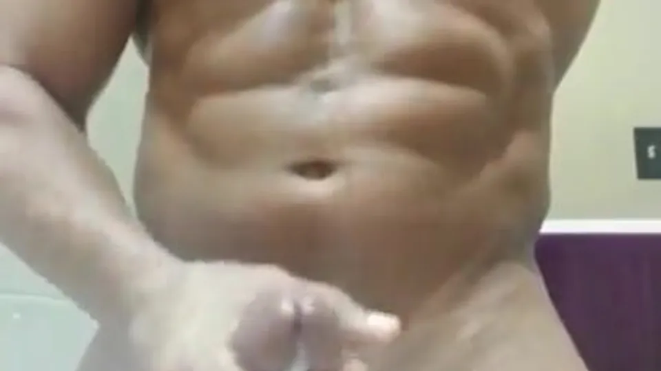 Muscle man jerks off and cum - ThisVid.com en anglais