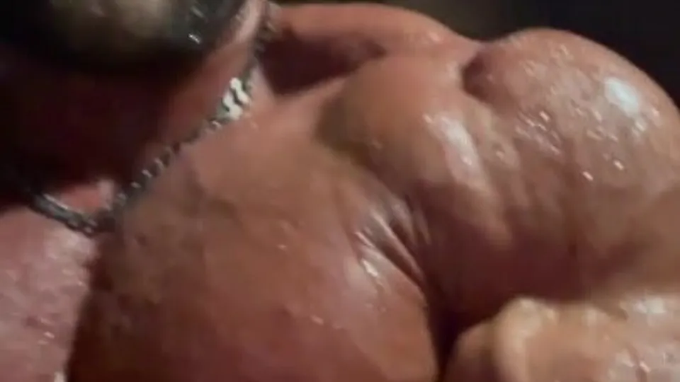 Muscle Worship