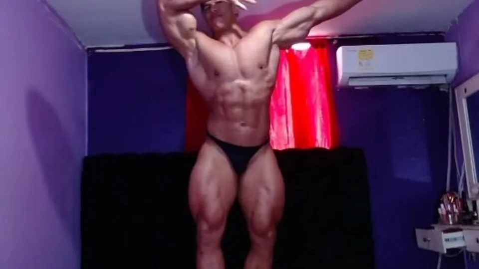 Muscle worship - video 102 - ThisVid.com