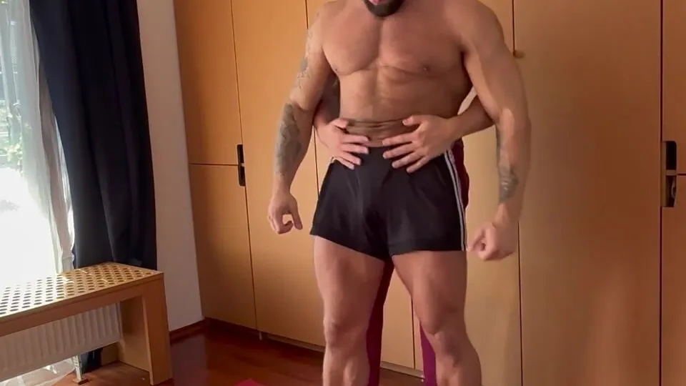 Muscle worship with boners - ThisVid.com