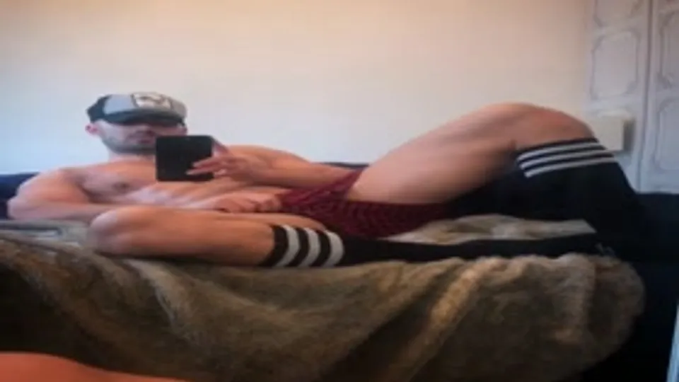 Muscular Guy Jerking Off
