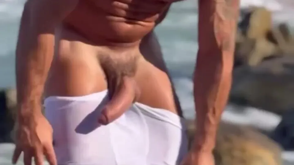 Muscular papi loves flashing his big hard cock - ThisVid.com