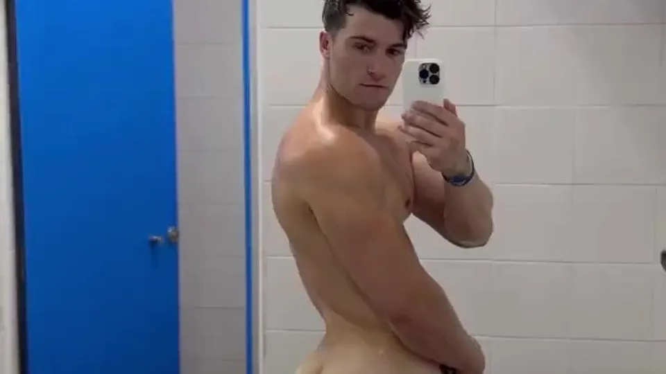 Muscular Man Flashes Tight Ass