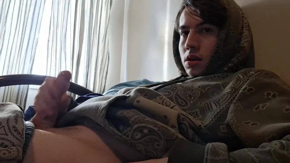 Young Boy Masturbates to Cum in Bed