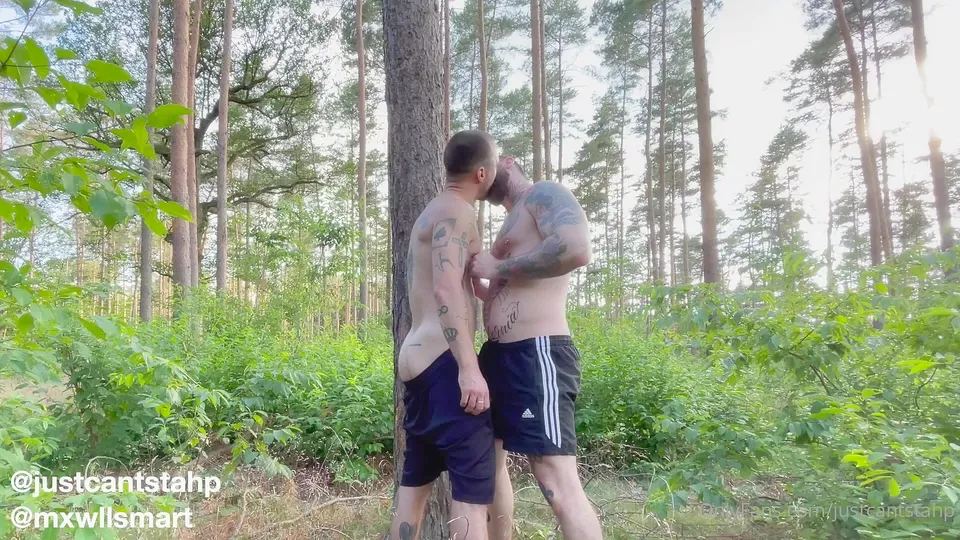 Mxwllsmart's Woodland Fuck